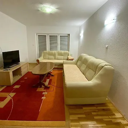 شقة Apartmani Bugojno بوغوينو